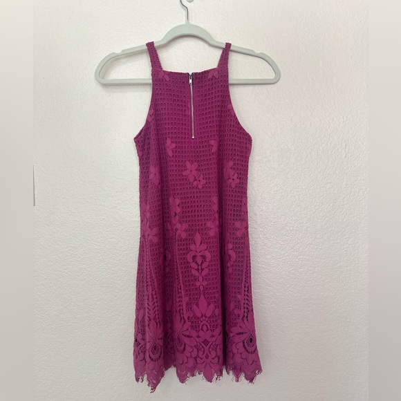 Francesca’s Collections lace fringed hem pink dress - Picture 3 of 5